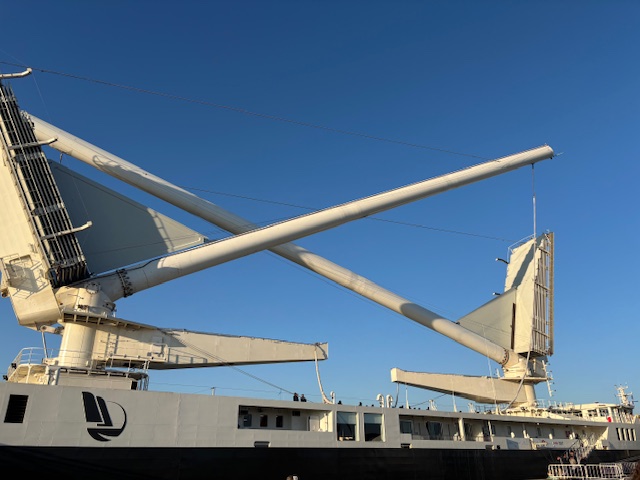 Internationale Frachtschiffreisen Pfeiffer - IFR 200