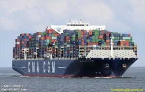 Internationale Frachtschiffreisen Pfeiffer - Von TEUs und Tonnen 1 - Containerschiff, 184.700 Tonnen Tragfähigkeit, 18.000 TEU