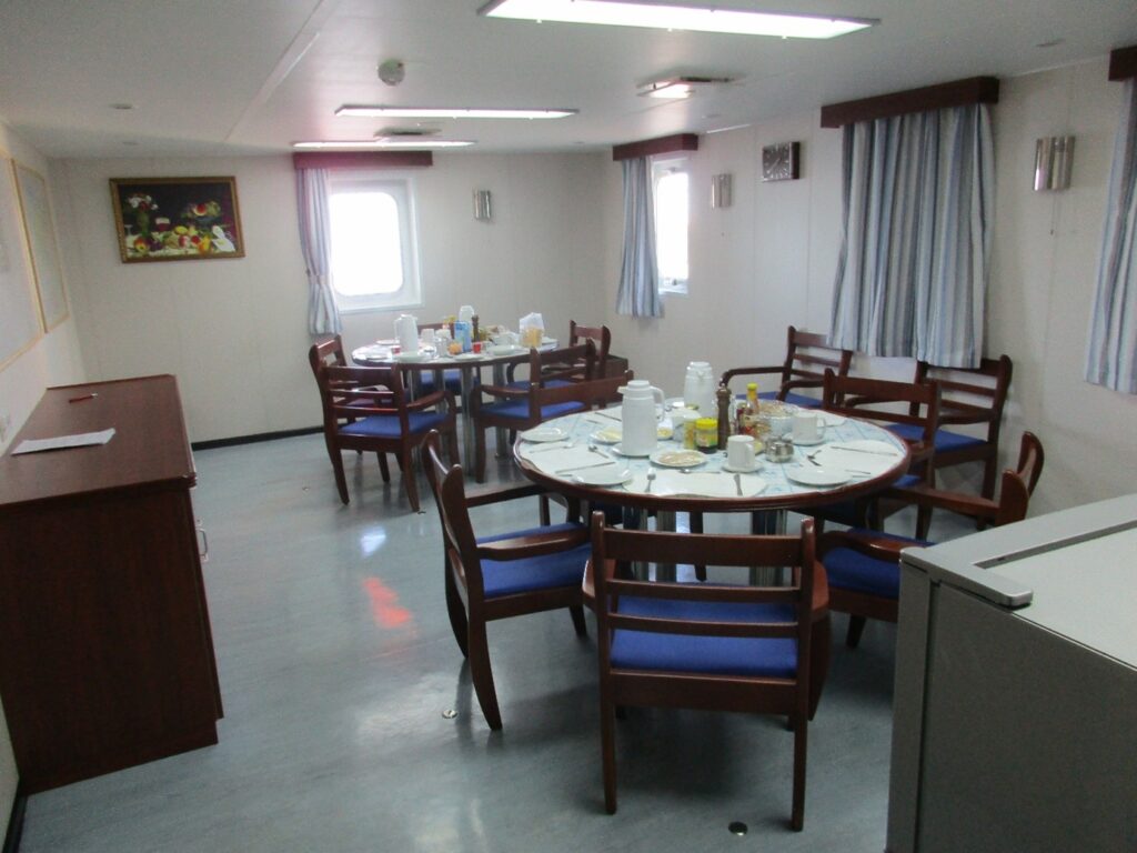 Internationale Frachtschiffreisen Pfeiffer - A-Z - Mahlzeiten 1